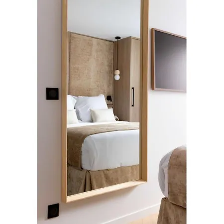 Apartment Elegant Apartment- 2br-6p- Le Marais Paris
