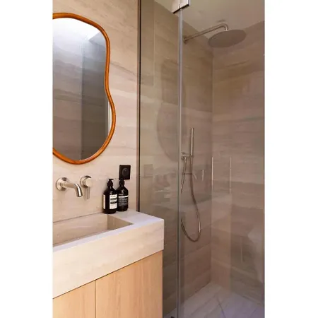 Elegant Apartment- 2br-6p- Le Marais * Paris